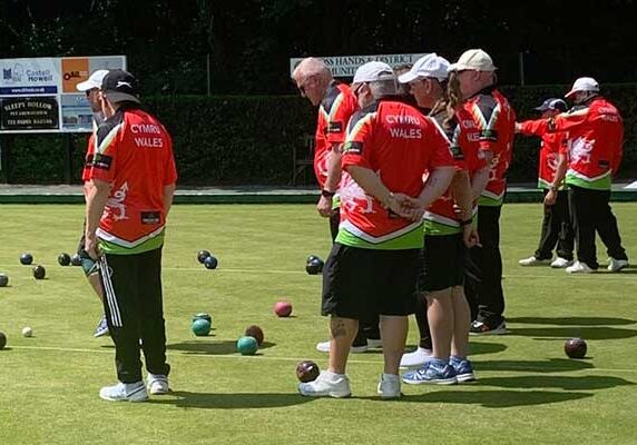 VIB-Wales-5-Team-players